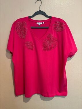 Chico's Bright Pink Short Sleeve V-neck Top with Beaded Palm Leaves, size 16/18
